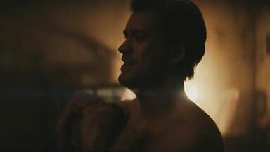 Maya Hawke naked in movie Wildcat (2024)