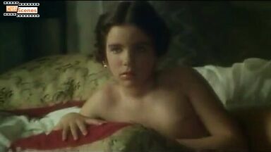 Katya Berger hot scenes in Piccole labbra