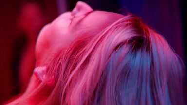 Blonde's happy sex ride