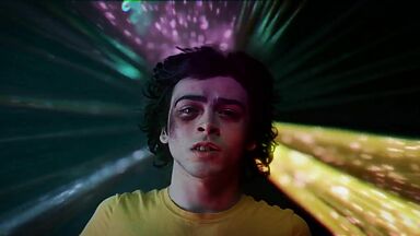 Blonde's happy sex ride