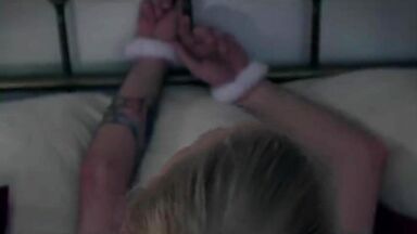 Tied her lover to the bed