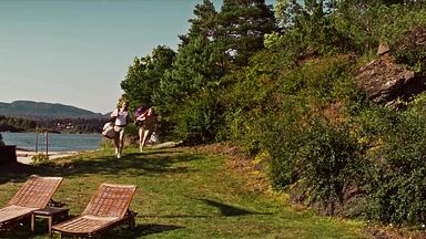 Ines Høysæter Asserson nude in Royalteen (2022)