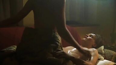 Julia Dietze sex scene in Die Stimmen (2002)