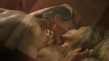 Julia Dietze sex scene in Die Stimmen (2002)