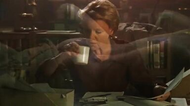 Julia Dietze sex scene in Die Stimmen (2002)