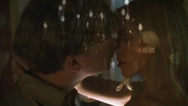 Julia Dietze sex scene in Die Stimmen (2002)