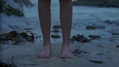 Léonie Dahan-Lamort topless in L'Île et le continent