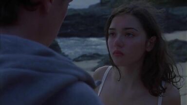 Léonie Dahan-Lamort topless in L'Île et le continent