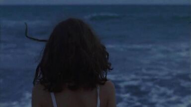 Léonie Dahan-Lamort topless in L'Île et le continent