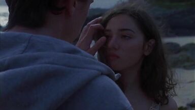 Léonie Dahan-Lamort topless in L'Île et le continent