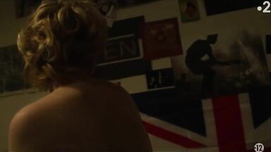 Luna Carpiaux and Marilyn Lima hot sex in ConneXion intime