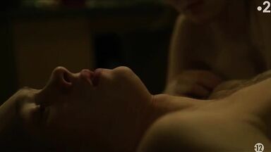 Luna Carpiaux and Marilyn Lima hot sex in ConneXion intime