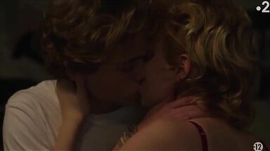 Luna Carpiaux and Marilyn Lima hot sex in ConneXion intime