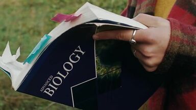 Masturbation scene from teen movie