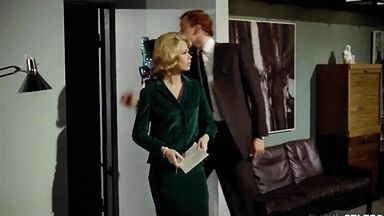 Bodil Steen naked in Pigen Og Millionæren