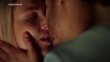 Iris Mareike Steen hot sex scene in  Gute Zeiten