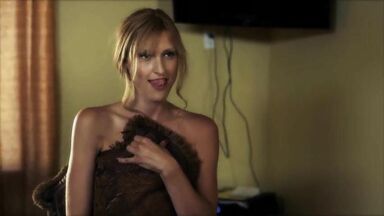 Molinee Green hot and fucked in Milf