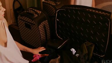 Analeigh Tipton hot in Broken Star