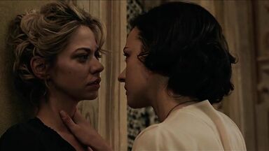 Analeigh Tipton and Marta Gastini lesbic scene in Compulsion