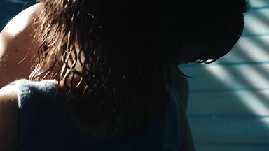 Guy seduces cute teen