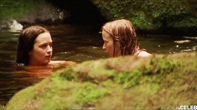Emily Blunt and Natalie Press lesbic romance in My Summer of Love