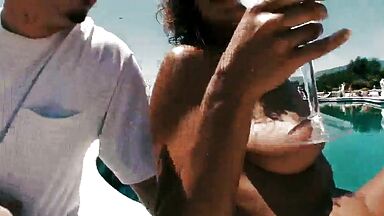 Nude girls in Crank 2: High Voltage (2009)