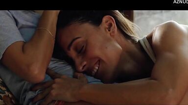 Berenice Bejo lesbic scenes in The Quietude