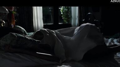 Berenice Bejo lesbic scenes in The Quietude