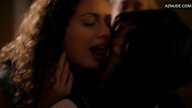 Good Kisser best scenes