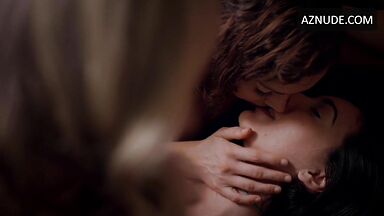 Lesbic threesom scene