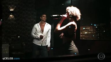 MILF latina's sexy strip-tease