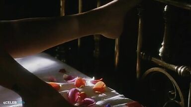 Angie Everhart hot in Another 9 1-2 Weeks