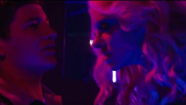 Elle Evans sexy and naked