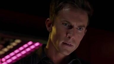 Katia Winter showing her tits