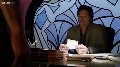 Katia Winter showing her tits