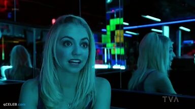 Kimberly Laferriere nude in Fugueuse