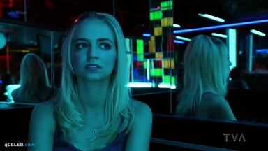 Kimberly Laferriere nude in Fugueuse