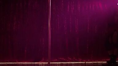 Momona Komagata dancing hot in Peelers