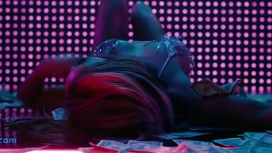 Jennifer Lopez sexy in Hustlers