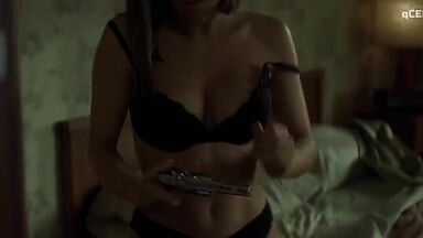 Salma Hayek sexy in Chain of Fools (2000)