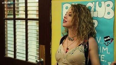 Sydney Sweeney sexy in Everything Sucks!