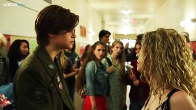 Sydney Sweeney sexy in Everything Sucks!