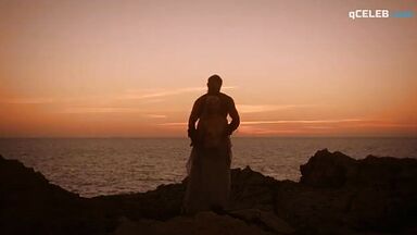 Emilia Clarke nude in Game of Thrones