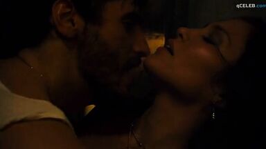 Jennifer Lopez sex scene in Bordertown