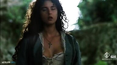 Monica Bellucci hot scenes in Bandits- Love and Liberty
