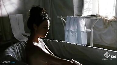 Monica Bellucci hot scenes in Bandits- Love and Liberty