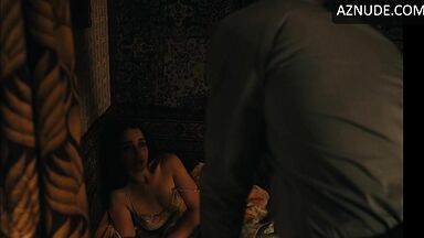 Emilia Clarke fucking hard