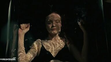 Evan Rachel Wood sexy in Westworld