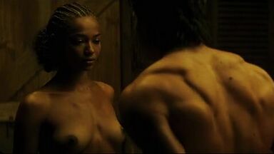 Berta Vazquez nude in Palmeras en la nieve