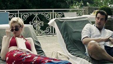 Elizabeth Debickie hot in The Burnt Orange Heresy